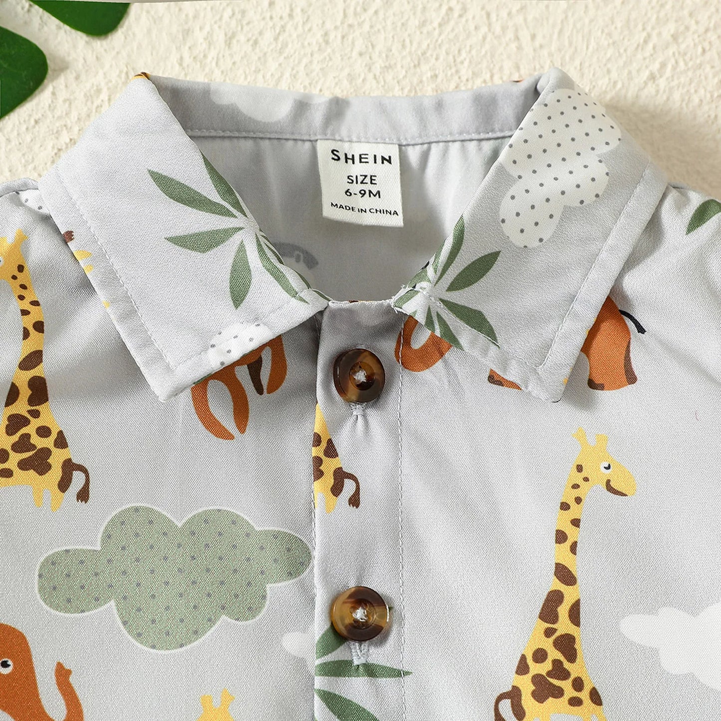 Conjunto para Menino Camisa de Animal e Bermuda